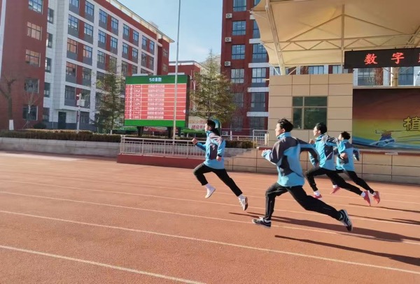 从精准教学到明厨亮灶中国电信以“AI+”构建全链条智慧校园生态(图1)